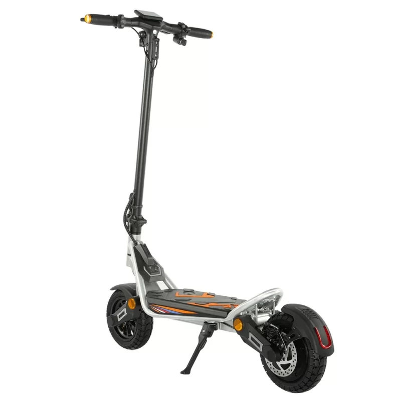 Trotinete elétrica Kukirin A1 em utilização urbana